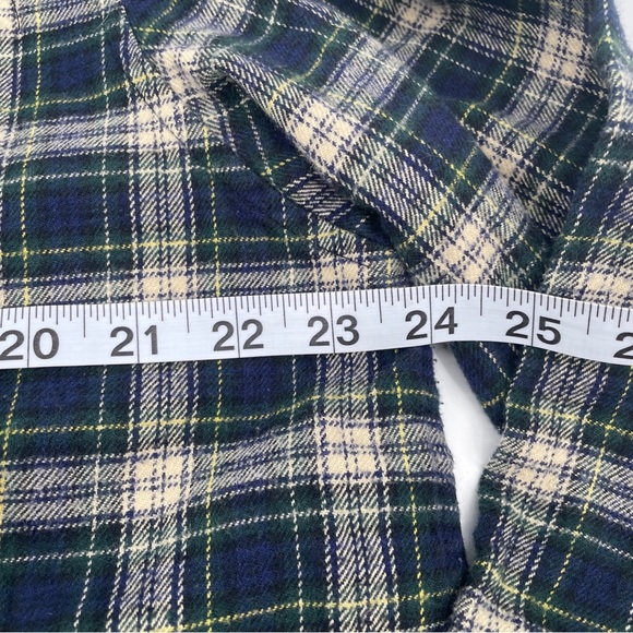 Field and Stream Flannel Button up Shirt XL - Picture 5 of 6